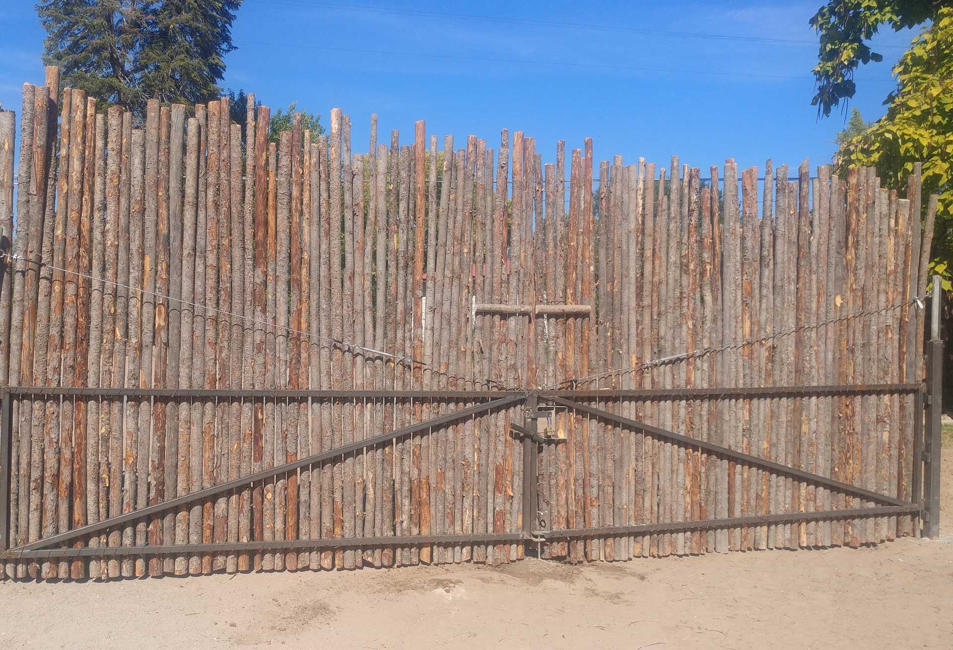  Santa Fe Coyote Fencing - Call Now - Free Estimates